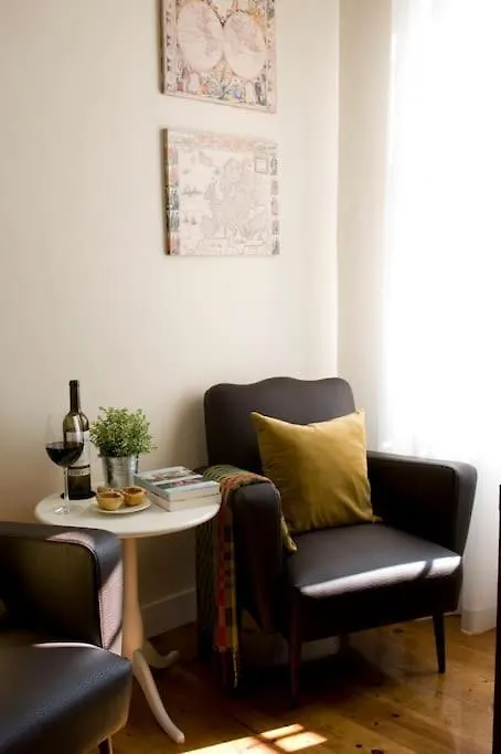 Romantic & Renewed 1 Bedroom Apartment In Campolide - 1E Lissabon